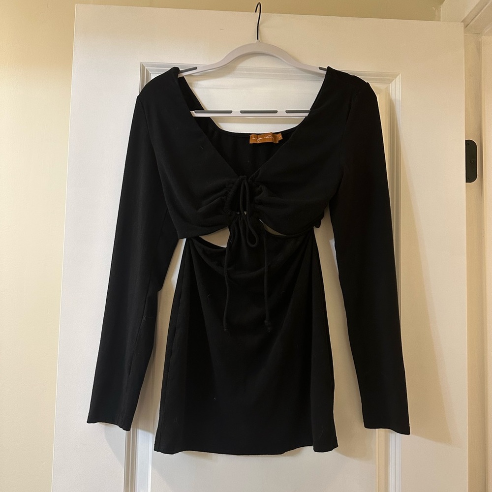 Backless Cut Out Long Sleeve Dress